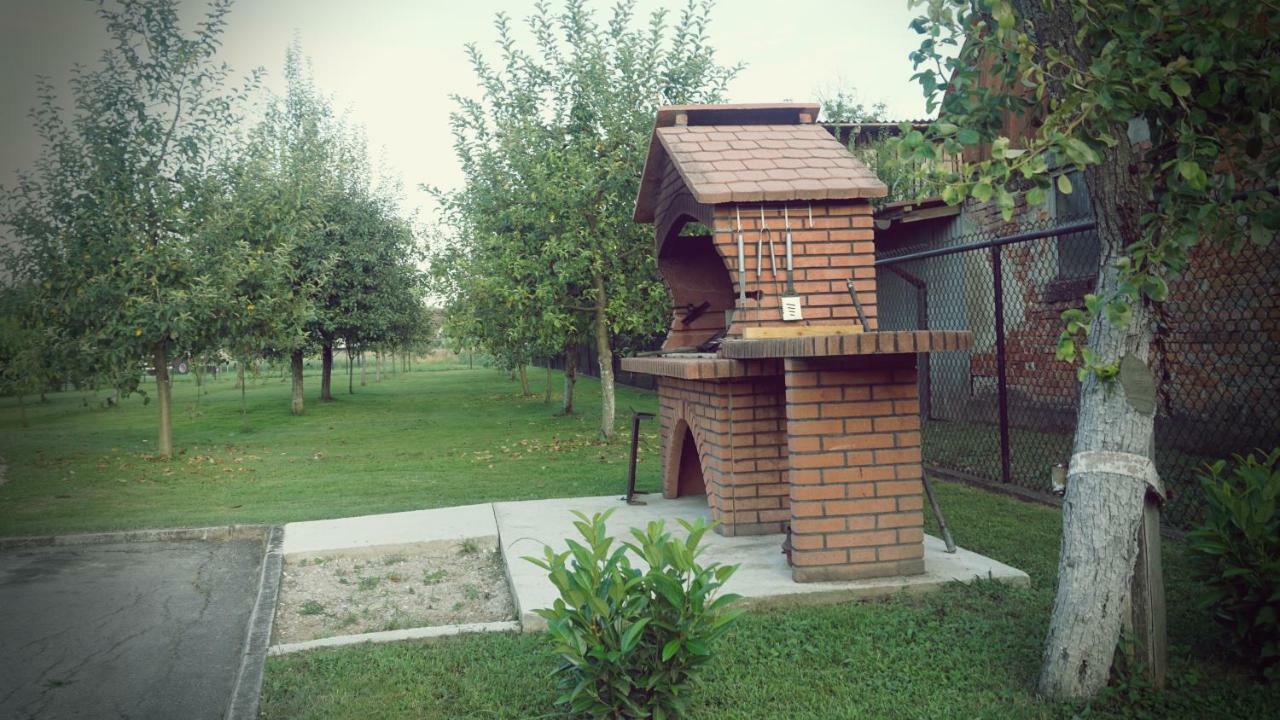Appartement Studio Apartman Zorkovac à Ozalj Extérieur photo